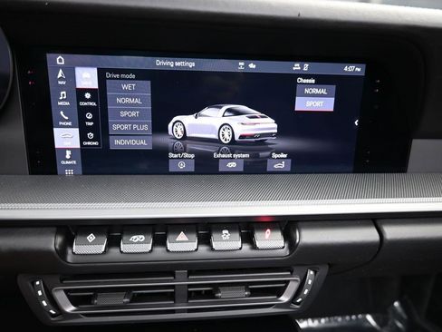 Used 2021 Porsche 911 Targa 4S image 6