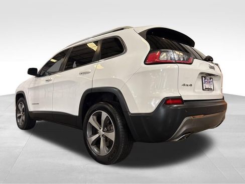 Used 2019 Jeep Cherokee Limited w/ Technology Group AWD/4WD image 11