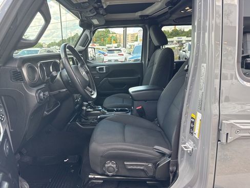 Used 2021 Jeep Wrangler Unlimited Sport AWD/4WD image 12