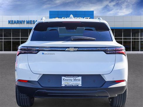 New 2026 Chevrolet Equinox EV LT image 5