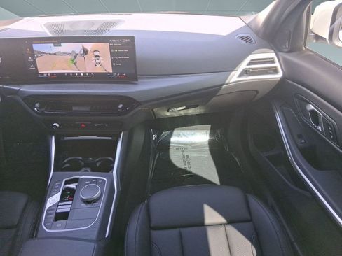 Used 2025 BMW 330i Sedan w/ M Sport Package image 28