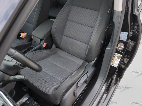 Used 2013 Volkswagen Golf TDI FWD image 11