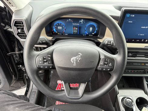 Used 2023 Ford Escape ST-Line image 17