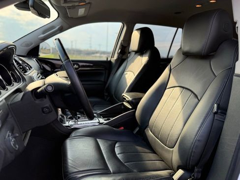 Used 2017 Buick Enclave Premium image 9