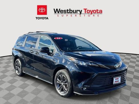 Certified 2024 Toyota Sienna XLE Woodland Edition AWD/4WD image 1