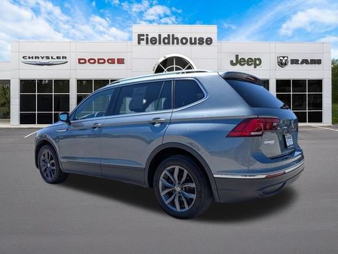 Used 2022 Volkswagen Tiguan SE AWD/4WD image 14