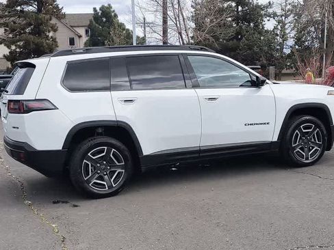 New 2026 Jeep Cherokee Limited image 9