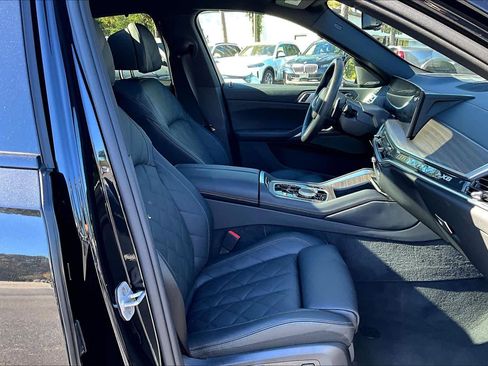 Certified 2025 BMW X6 xDrive40i image 8