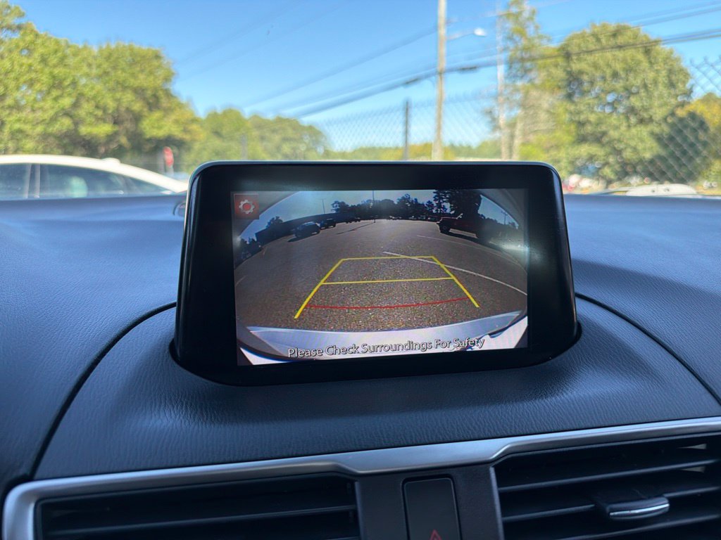 Used 2018 MAZDA MAZDA3 Touring FWD image 11