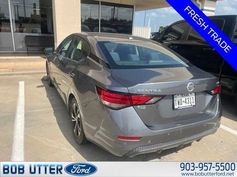 Used 2021 Nissan Sentra SV FWD image 3