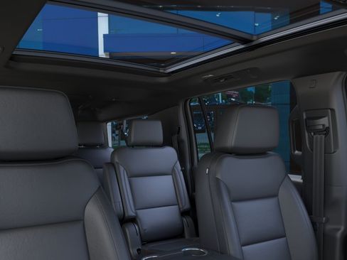 New 2026 Chevrolet Suburban LT w/ Advanced Technology Package AWD/4WD image 48