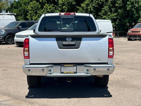 Used 2019 Nissan Frontier SL RWD image 4