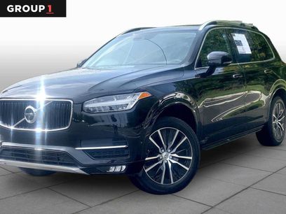 Used 2018 Volvo XC90 T5 Momentum w/ Convenience Package