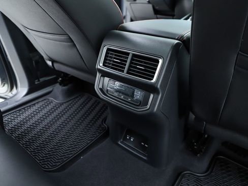 New 2026 Volkswagen Atlas Peak Edition image 39