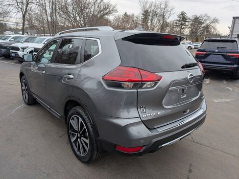 Used 2019 Nissan Rogue SL w/ Premium Package image 5