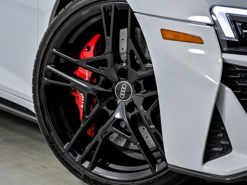 Used 2021 Audi R8 V10 performance image 4