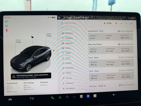 Used 2023 Tesla Model Y 2WD image 21