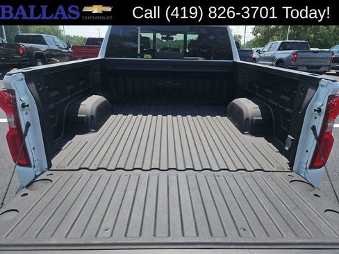 Certified 2022 Chevrolet Silverado 1500 RST w/ Redline Edition AWD/4WD image 26