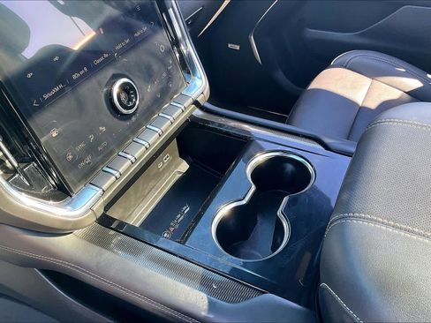 Certified 2025 GMC Yukon Elevation w/ Technology Package image 15