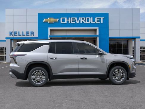 New 2026 Chevrolet Traverse LT w/ Driver Confidence Package FWD image 5