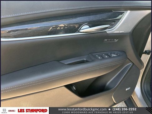 Used 2023 Cadillac XT5 Premium Luxury image 16