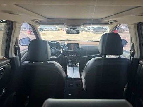 Used 2021 Nissan Rogue SL image 18