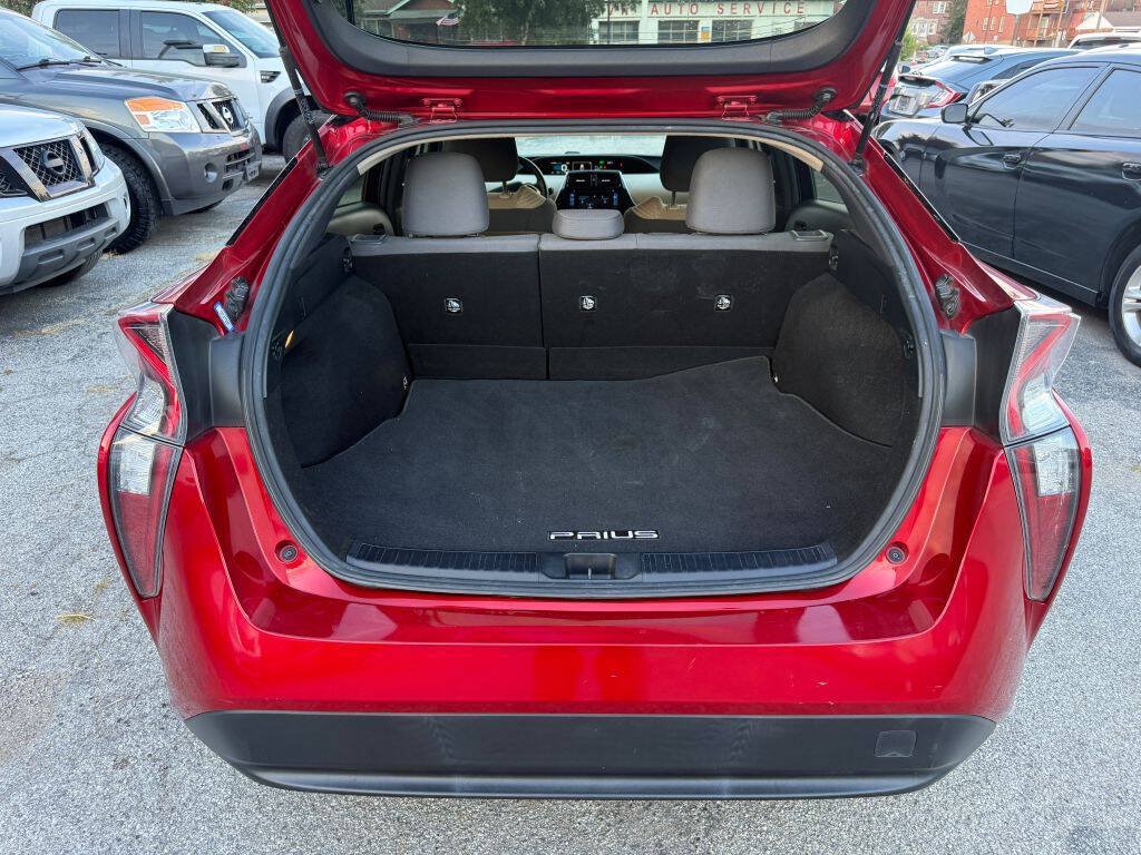 Used 2016 Toyota Prius Two FWD image 9
