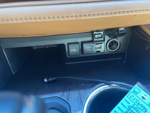 Used 2021 Toyota Highlander Platinum image 30