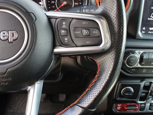 Used 2021 Jeep Gladiator Mojave AWD/4WD image 17