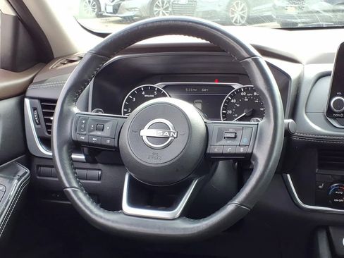 Used 2023 Nissan Rogue SV w/ SV Premium B Package FWD image 11