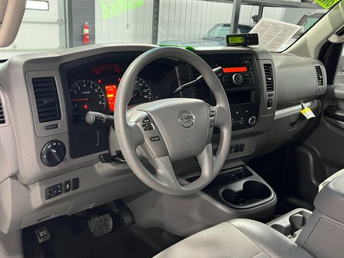 Used 2014 Nissan NV 3500 SV w/ Side & Curtain Airbag Package RWD image 13