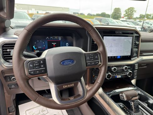 New 2025 Ford F150 King Ranch w/ FX4 Off-Road Package AWD/4WD image 9