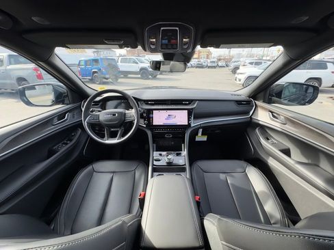 New 2026 Jeep Grand Cherokee Limited w/ Limited Altitude Package image 26