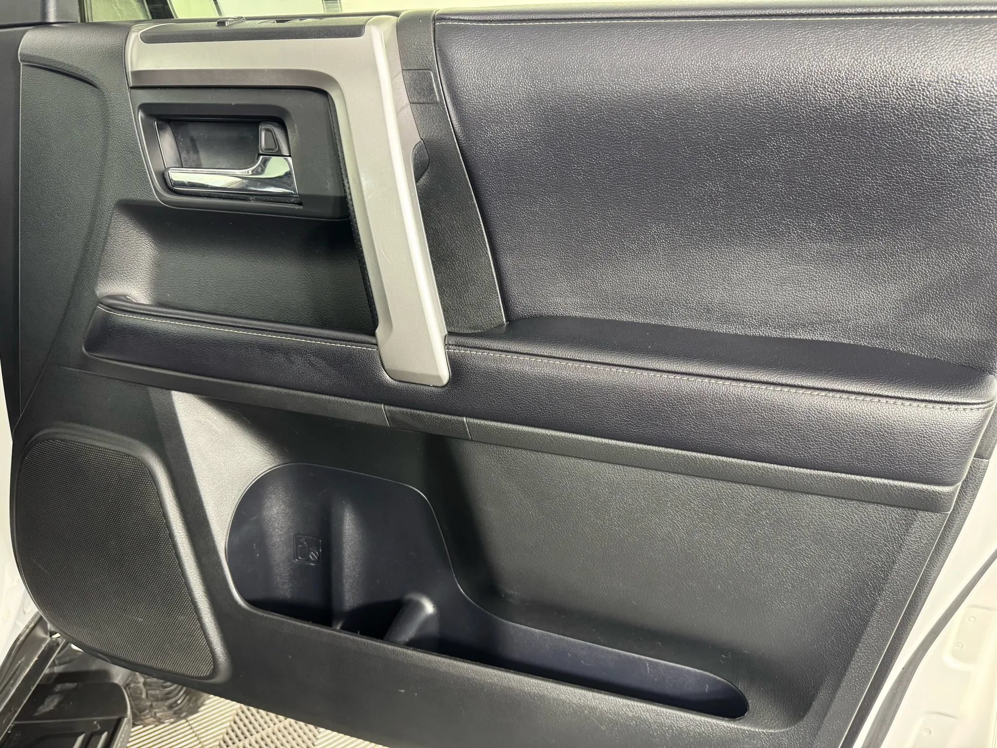 Used 2019 Toyota 4Runner SR5 Premium AWD/4WD image 41