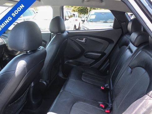Used 2011 Hyundai Tucson Limited AWD/4WD image 23