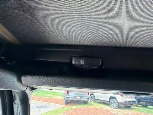 Used 2020 Jeep Wrangler Unlimited Rubicon w/ LED Lighting Group AWD/4WD image 28