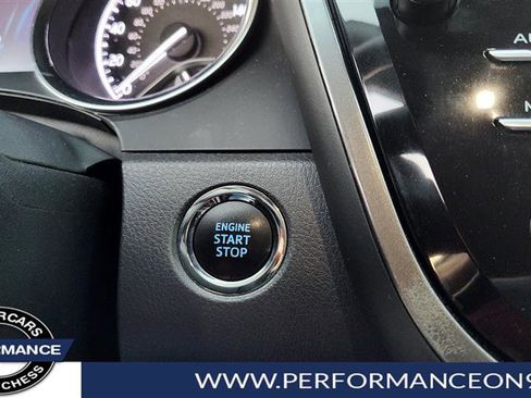 Used 2019 Toyota Camry XLE image 21