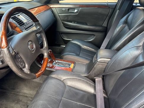 Used 2006 Cadillac DTS FWD image 9