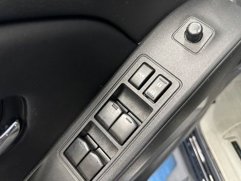 Used 2022 Nissan Frontier SV image 23