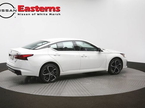 Used 2025 Nissan Altima 2.5 SR AWD/4WD image 40