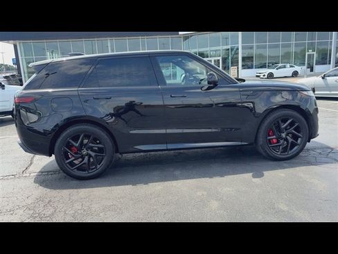 Used 2023 Land Rover Range Rover Sport SE Dynamic AWD/4WD image 9