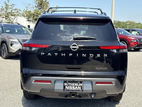 New 2026 Nissan Pathfinder Platinum FWD image 5