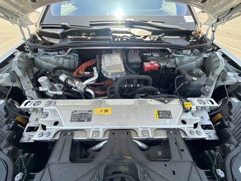 Certified 2023 BMW iX xDrive50 w/ Premium Package AWD/4WD image 8