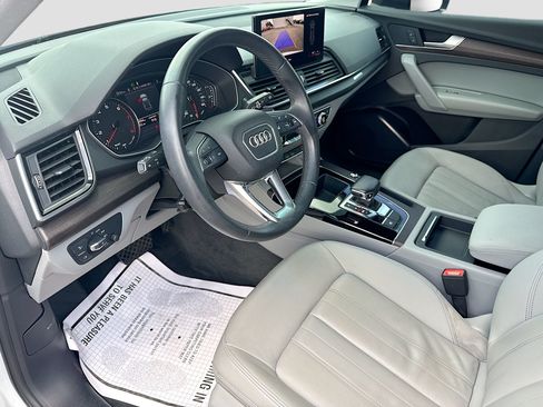 Used 2022 Audi Q5 2.0T Premium w/ Convenience Package AWD/4WD image 24