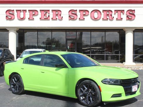 Used 2023 Dodge Charger SXT w/ Blacktop Package image 1