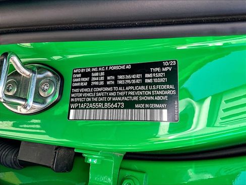 Certified 2024 Porsche Macan GTS AWD/4WD image 26