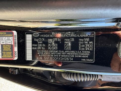 Used 2025 Hyundai Santa Cruz Limited AWD/4WD image 35