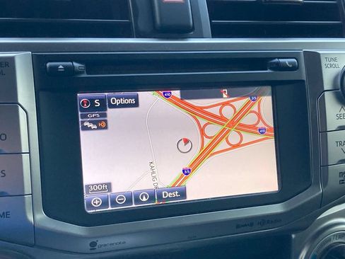 Used 2018 Toyota 4Runner SR5 RWD image 21