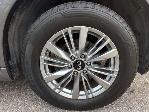 Used 2021 INFINITI QX80 Luxe w/ Cargo Package image 4