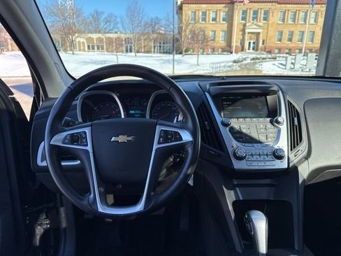 Used 2015 Chevrolet Equinox LTZ image 14